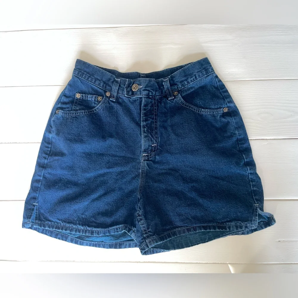 Lee Women's Vintage Jean Shorts - Picture 1 of 3